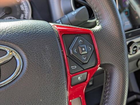 Used 2017 Toyota Tacoma SR5 w/ Tow Package RWD image 13