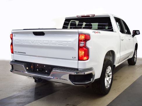 Used 2023 Chevrolet Silverado 1500 LT AWD/4WD image 7