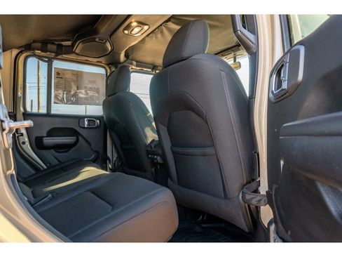 Used 2020 Jeep Gladiator Sport w/ Quick Order Package 24S image 15