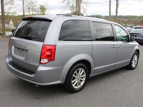 Used 2020 Dodge Grand Caravan SXT image 8