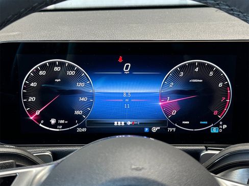 New 2025 Mercedes-Benz GLB 250 4MATIC image 27