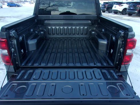 Used 2025 Ford Maverick XLT w/ Black Appearance Package image 25