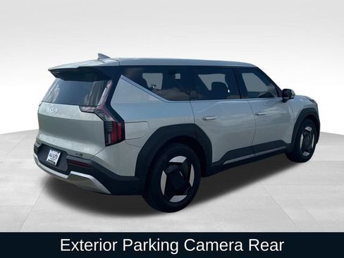 Used 2024 Kia EV9 Light Long Range image 10