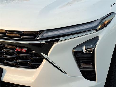 New 2026 Chevrolet Trax RS w/ Driver Confidence Package image 7