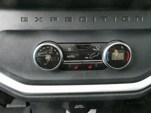 Certified 2025 Ford Expedition Tremor image 26