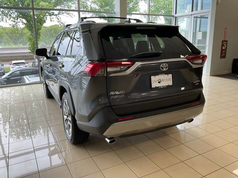 Used 2025 Toyota RAV4 Limited AWD/4WD image 6
