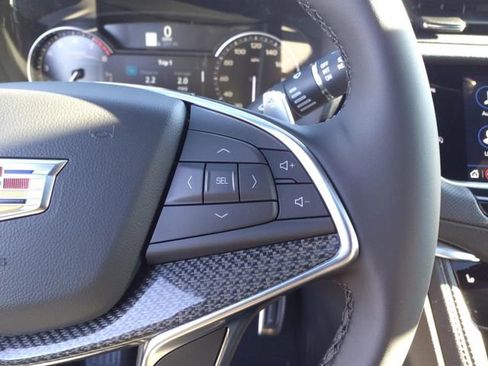 New 2025 Cadillac XT5 Sportv image 28