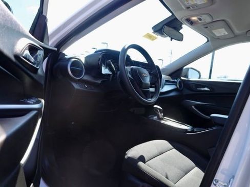 Certified 2025 Chevrolet Trax LS image 16