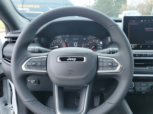 New 2026 Jeep Compass Limited image 21