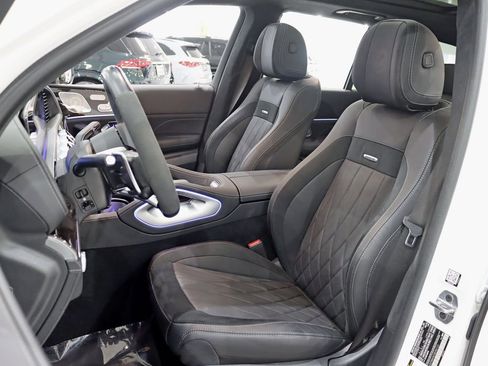 Used 2025 Mercedes-Benz GLE 63 AMG S image 30