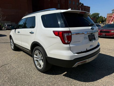 Used 2016 Ford Explorer Limited w/ Equipment Group 301A AWD/4WD image 5