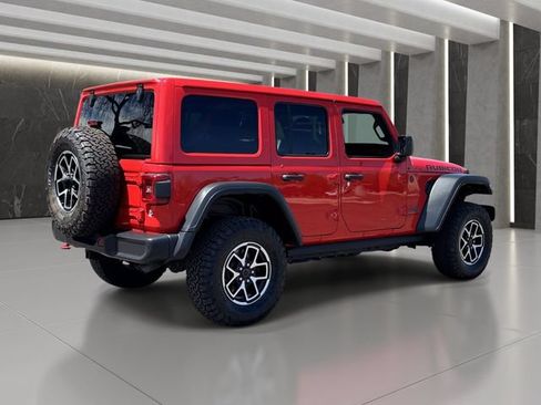 Used 2025 Jeep Wrangler Unlimited Rubicon AWD/4WD image 6