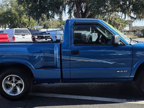 Used 2000 Chevrolet S10 Pickup LS w/ Preferred Equipment Group image 7
