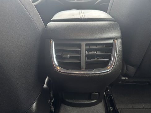 Used 2024 Chevrolet Malibu LT image 29