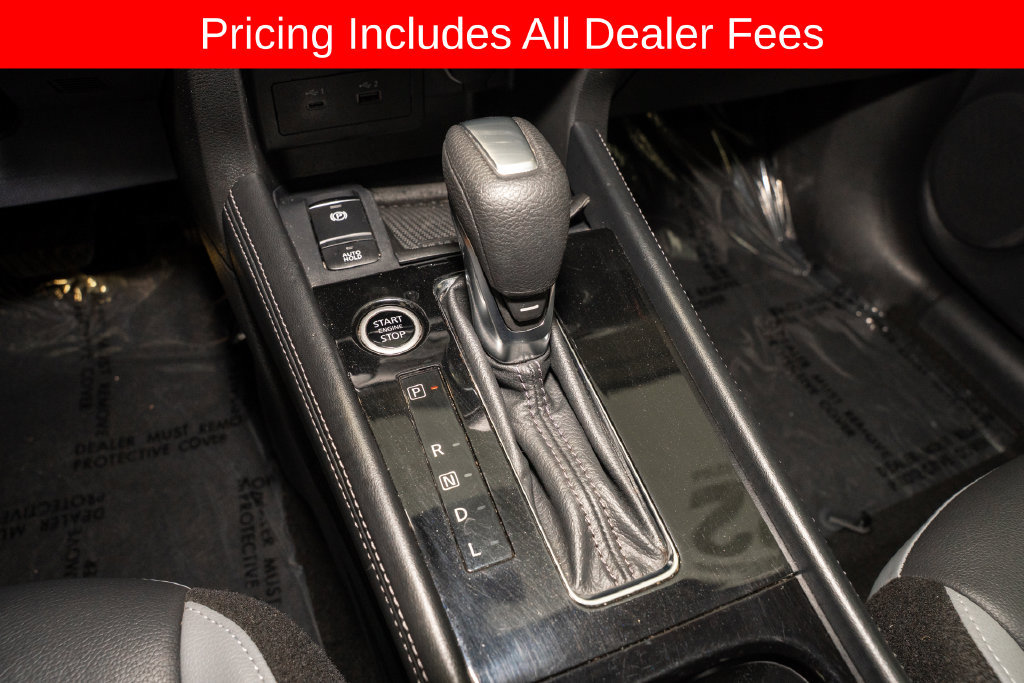 Used 2022 Nissan Kicks SR w/ Premium Package FWD image 16
