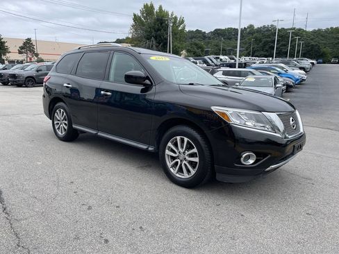 Used 2015 Nissan Pathfinder S FWD image 6