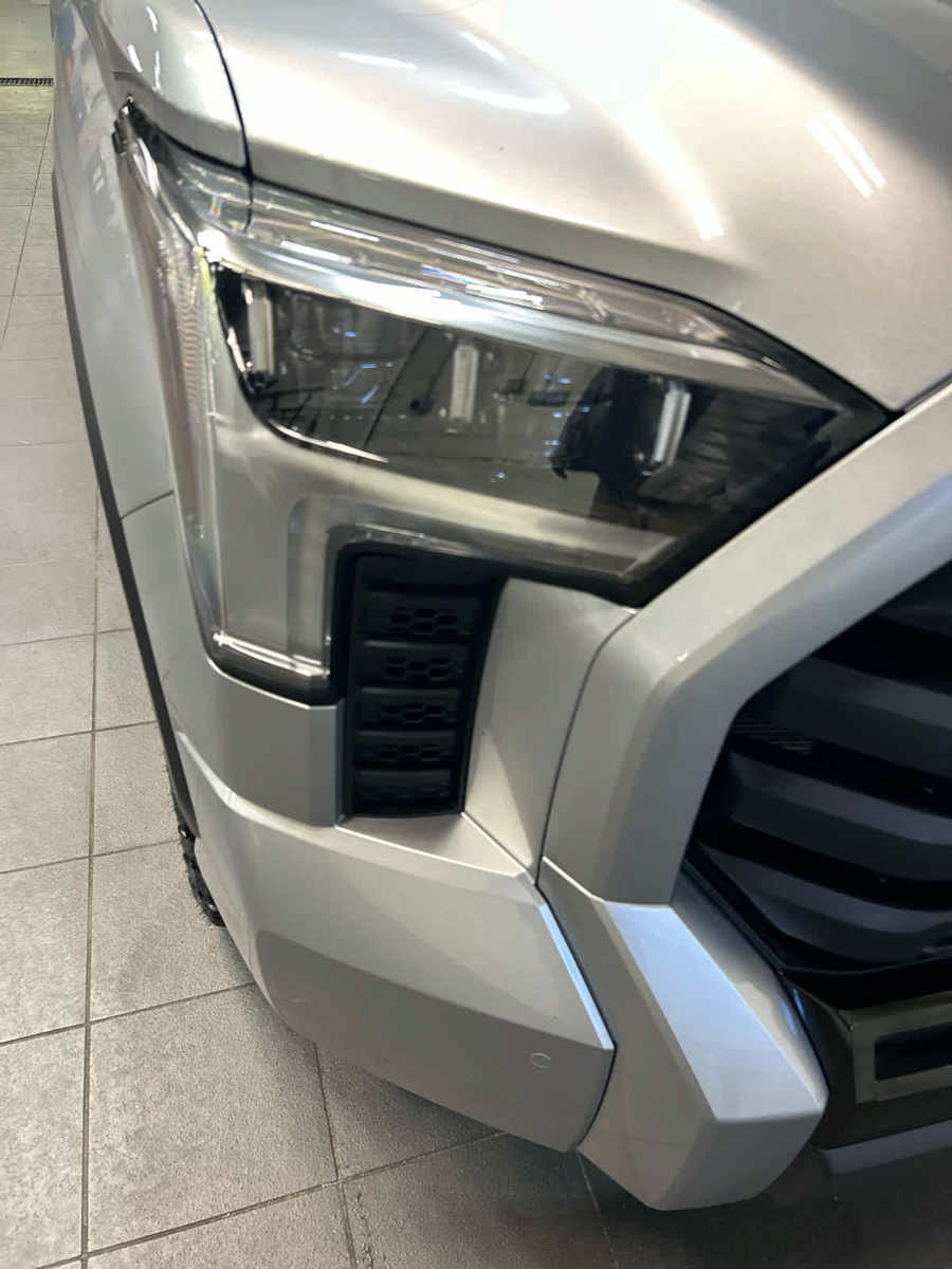 Used 2024 Toyota Tundra Limited AWD/4WD image 4