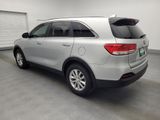 Used 2016 Kia Sorento LX image 3