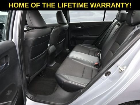 Used 2016 Honda Accord Sport image 38