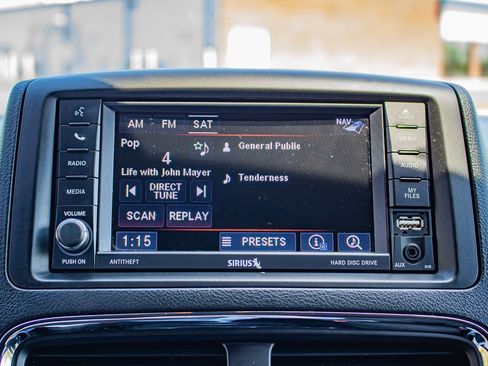 Used 2019 Dodge Grand Caravan SE FWD image 26