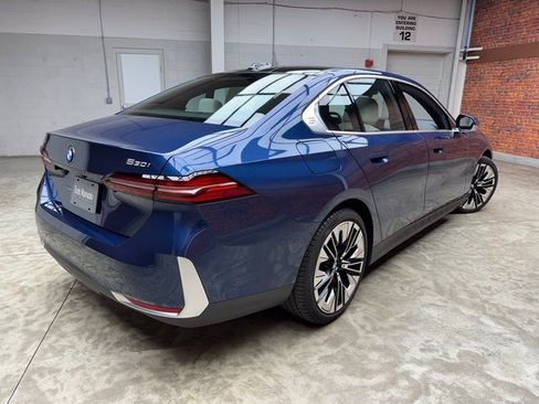 Certified 2026 BMW 530i xDrive w/ Executive Package image 5
