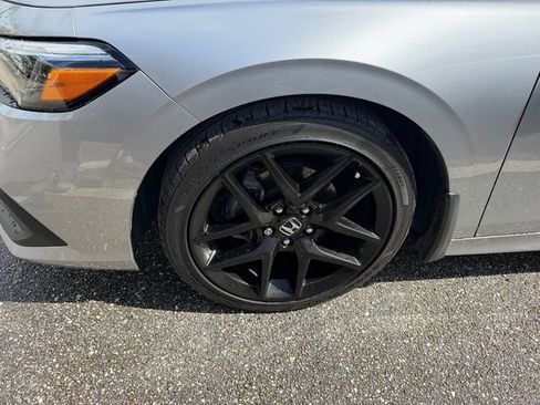 Used 2023 Honda Civic Sport image 4
