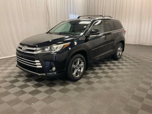 Used 2018 Toyota Highlander Limited AWD/4WD image 10