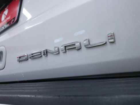 Used 2021 GMC Yukon XL Denali w/ Denali Premium Package RWD image 34