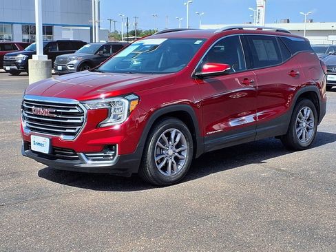 Used 2024 GMC Terrain SLT FWD image 3