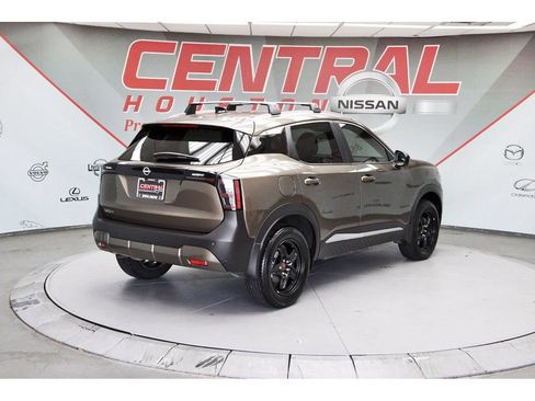Certified 2026 Nissan Kicks SV w/ SV Premium Package FWD image 4
