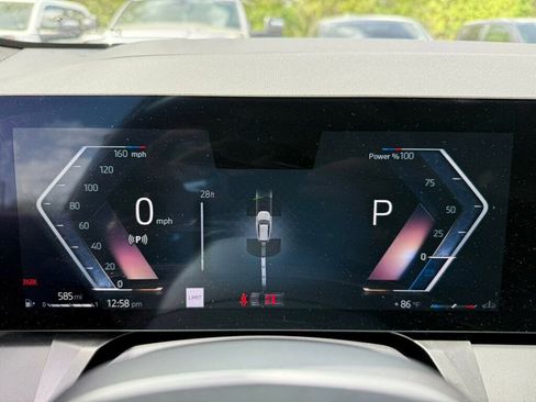 Used 2025 BMW X3 xDrive30i w/ Premium Package image 4