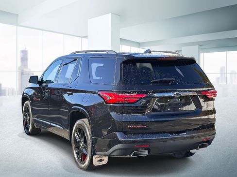 Used 2023 Chevrolet Traverse Premier w/ Redline Edition AWD/4WD image 3