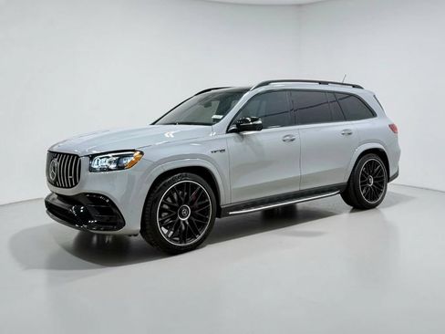 Used 2025 Mercedes-Benz GLS 63 AMG 4MATIC image 13