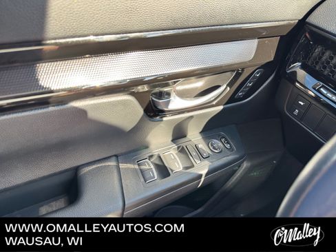 Used 2024 Honda CR-V EX-L image 19