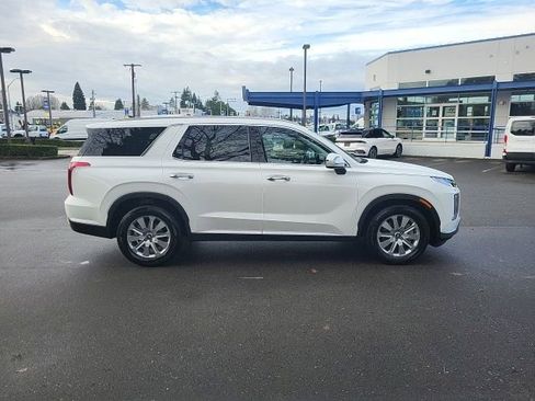 Certified 2025 Hyundai Palisade SEL image 8