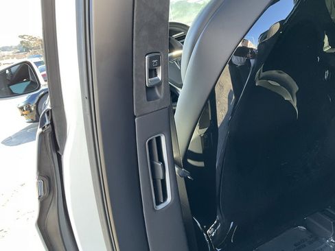 Used 2016 Tesla Model X 90D image 33