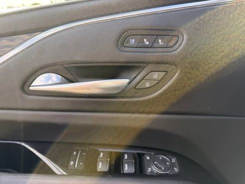 Used 2022 Cadillac Escalade Sport Platinum AWD/4WD image 22