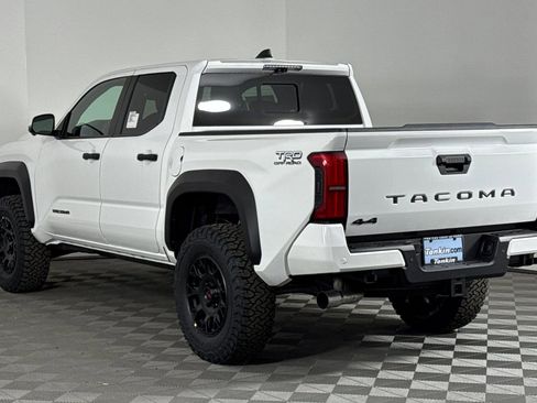 New 2025 Toyota Tacoma TRD Off-Road image 6