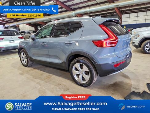 Used 2020 Volvo XC40 T5 Momentum AWD/4WD image 3