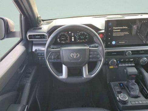 Used 2025 Toyota 4Runner TRD Off-Road Premium image 12