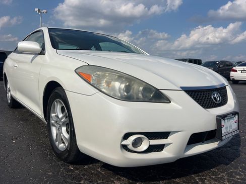 Used 2007 Toyota Solara SE FWD image 1