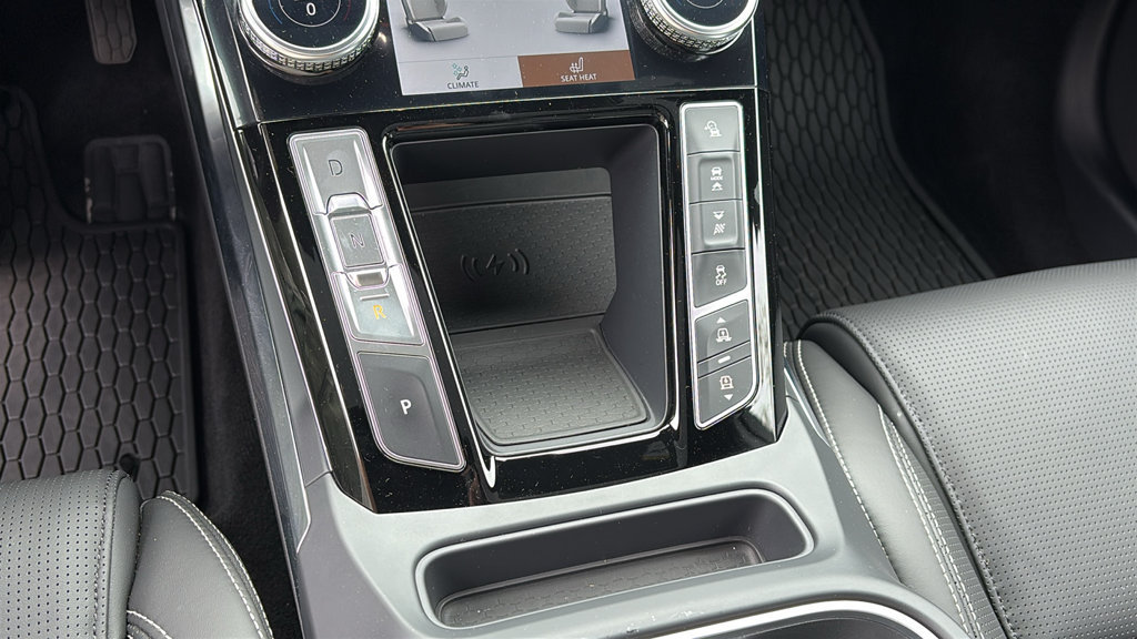 Used 2024 Jaguar I-PACE R-Dynamic HSE AWD/4WD image 22