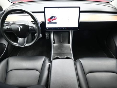Used 2018 Tesla Model 3 Long Range RWD image 17