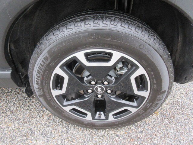 Used 2024 Ford Bronco Sport Outer Banks w/ Tech Package AWD/4WD image 11