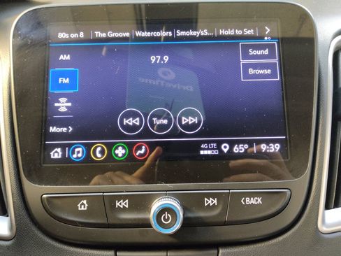 Used 2022 Chevrolet Malibu LT FWD image 25