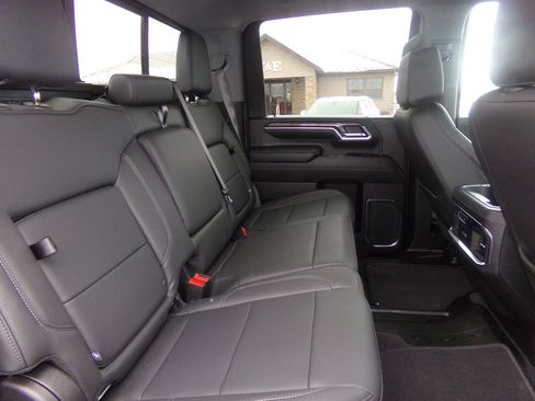 Used 2024 Chevrolet Silverado 3500 LTZ w/ LTZ Premium Package image 34