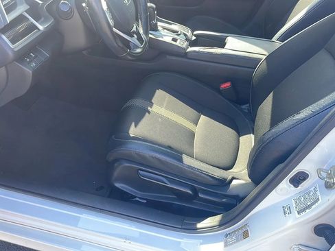 Used 2019 Honda Civic Sport image 16