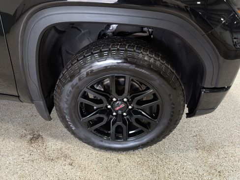 Used 2026 GMC Sierra 1500 Pro w/ Graphite Edition AWD/4WD image 12