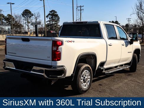 Used 2025 Chevrolet Silverado 2500 LT w/ Convenience Package image 8