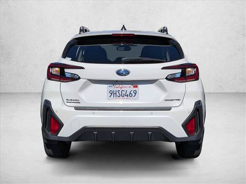 Used 2024 Subaru Crosstrek 2.5i Limited w/ Crosstrek Mirror Package AWD/4WD image 7